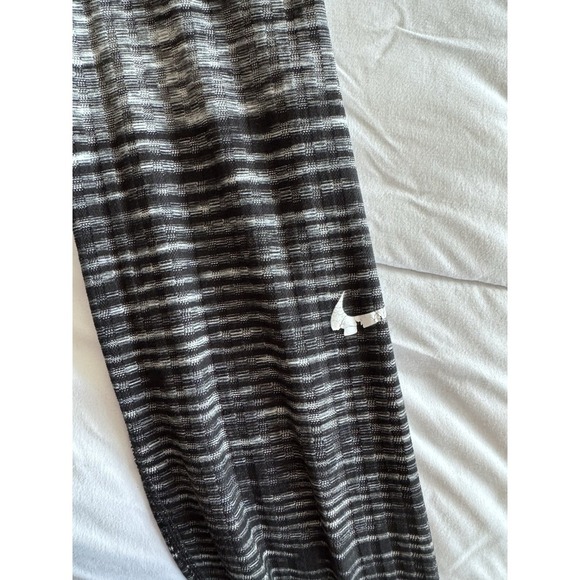 Nike Pro Dri Fit Leggings Tight Fit High Rise Black Gray 27" Size XS Soft EUC - Picture 6 of 10
